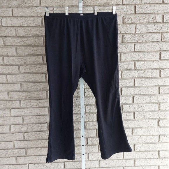Woman Within Black Cropped Sweatpants 18/20 PETITE NWOT - Picture 8 of 9